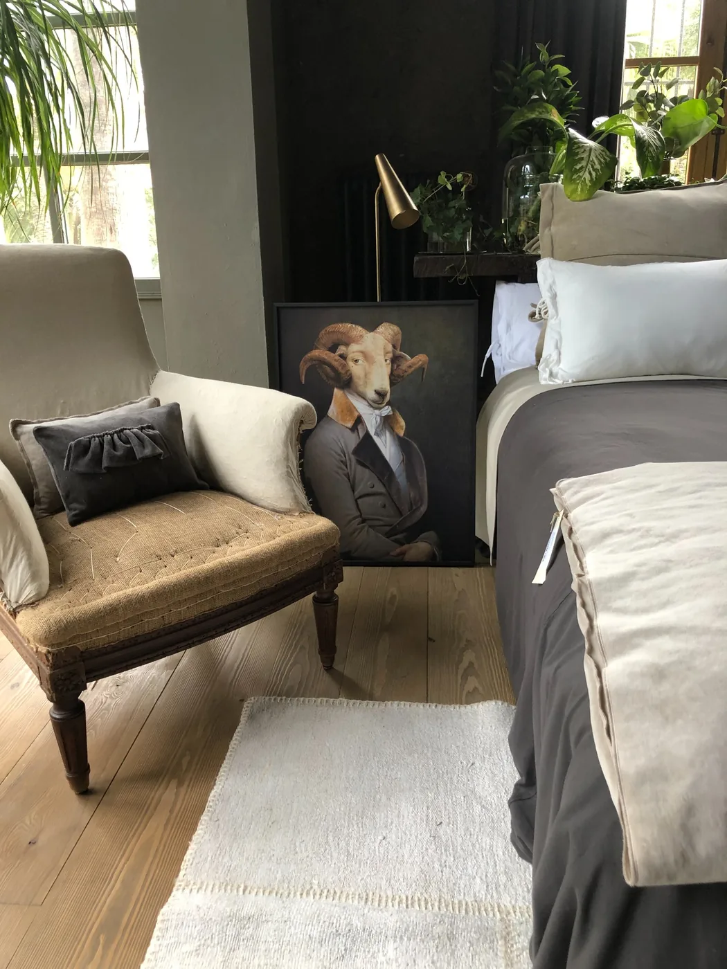 Cama BeKume con tonos neutros